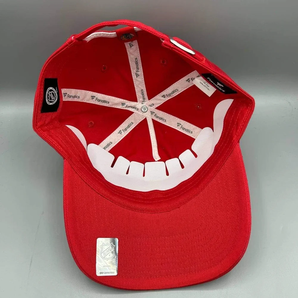 Chicago Blackhawks Hat Women Red Embroidered NHL Fanatics Strap Back Cap Cotton